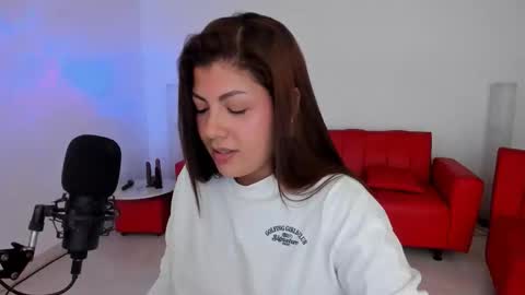 Luci online show from March 18, 2026, 1:53 am