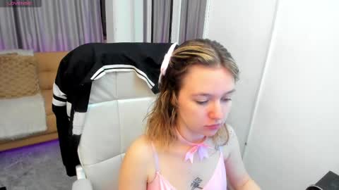 Snapshot of lucia_copper chatting on November 12, 2025, 12:49 pm lucia_copper online show from November 12, 2025, 12:49 pm