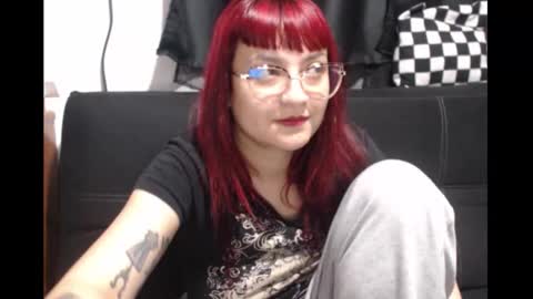 Lulu DCarton online show from March 12, 2026, 4:51 am