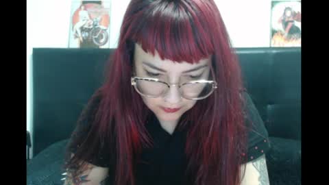 Snapshot of lucia_d_carton chatting on April 17, 2026, 3:53 am Lulu DCarton online show from April 17, 2026, 3:53 am