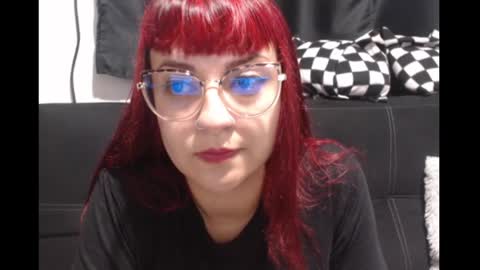 Snapshot of lucia_d_carton chatting on April 21, 2026, 3:24 am Lulu DCarton online show from April 21, 2026, 3:24 am