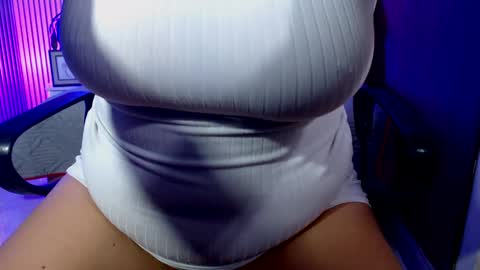 LUCIA online show from September 10, 2025, 2:50 pm