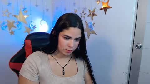 LUCIA online show from October 3, 2025, 1:57 am