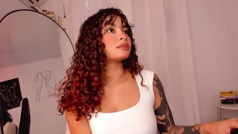 Lucia online show from January 19, 2025, 5:39 pm