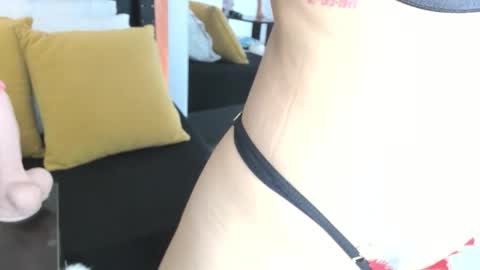 Lucia online show from November 2, 2025, 7:05 pm