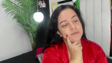 Lucia Vonne online show from December 20, 2024, 12:16 pm