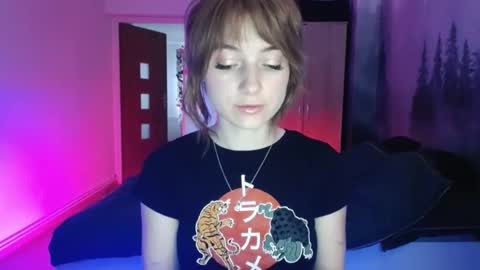 Snapshot of luciacam20 chatting on December 4, 2024, 1:31 pm Lucy online show from December 4, 2024, 1:31 pm