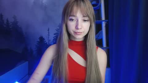 Snapshot of luciacam20 chatting on December 13, 2024, 7:15 am Lucy online show from December 13, 2024, 7:15 am