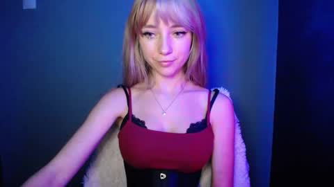 Snapshot of luciacam20 chatting on October 24, 2025, 7:16 am Lucy online show from October 24, 2025, 7:16 am