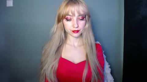 Lucy online show from November 19, 2025, 7:41 am