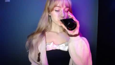 Lucy online show from December 2, 2025, 1:28 pm