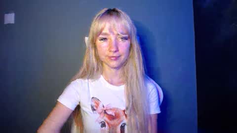 Snapshot of luciacam20 chatting on May 31, 2026, 6:42 pm Lucy online show from May 31, 2026, 6:42 pm