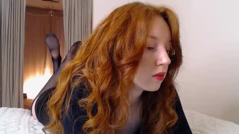 Lucia online show from March 4, 2025, 4:20 pm