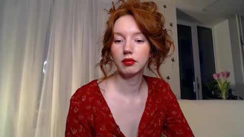 Lucia online show from March 8, 2025, 4:28 pm