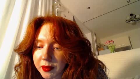 Lucia online show from March 8, 2025, 7:31 pm