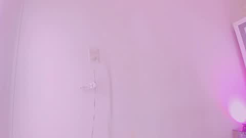 Lucia Gray online show from May 20, 2026, 11:11 pm