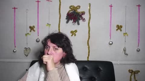 Snapshot of luciami chatting on December 24, 2024, 7:44 pm LuciaMi online show from December 24, 2024, 7:44 pm