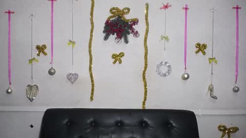 Snapshot of luciami chatting on December 25, 2024, 1:53 am LuciaMi online show from December 25, 2024, 1:53 am