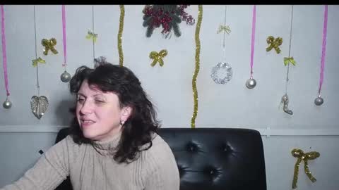 Snapshot of luciami chatting on December 25, 2024, 4:54 am LuciaMi online show from December 25, 2024, 4:54 am