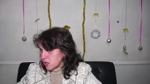 Snapshot of luciami chatting on January 14, 2025, 6:17 pm LuciaMi online show from January 14, 2025, 6:17 pm