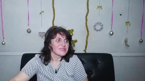 Snapshot of luciami chatting on January 16, 2025, 9:30 pm LuciaMi online show from January 16, 2025, 9:30 pm