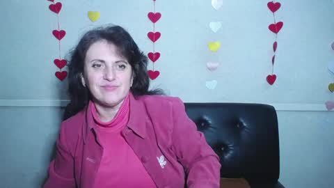 Snapshot of luciami chatting on February 3, 2025, 12:14 pm LuciaMi online show from February 3, 2025, 12:14 pm