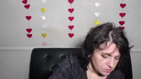 Snapshot of luciami chatting on February 7, 2025, 9:05 am LuciaMi online show from February 7, 2025, 9:05 am