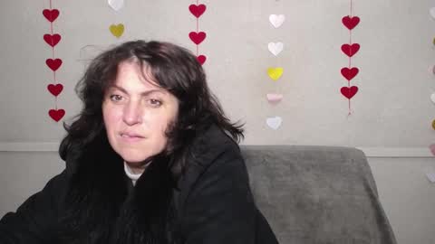 Snapshot of luciami chatting on February 28, 2025, 2:09 am LuciaMi online show from February 28, 2025, 2:09 am