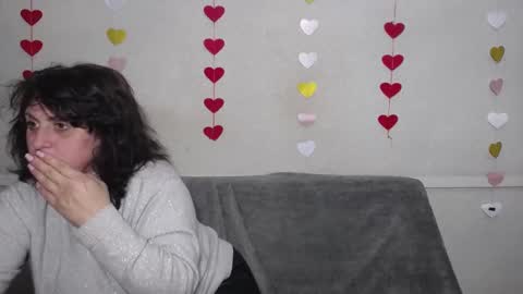 Snapshot of luciami chatting on February 28, 2025, 9:44 pm LuciaMi online show from February 28, 2025, 9:44 pm