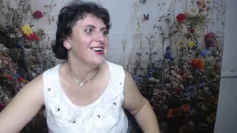 Snapshot of luciami chatting on September 21, 2025, 5:09 am LuciaMi online show from September 21, 2025, 5:09 am