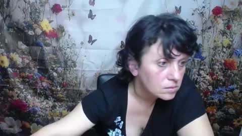 Snapshot of luciami chatting on September 30, 2025, 5:18 pm LuciaMi online show from September 30, 2025, 5:18 pm