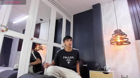 Snapshot of lucian_davi chatting on December 2, 2024, 12:18 pm Pirulo online show from December 2, 2024, 12:18 pm