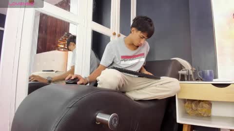 Snapshot of lucian_davi chatting on December 5, 2024, 12:22 pm Pirulo online show from December 5, 2024, 12:22 pm