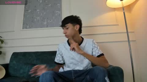 Snapshot of lucian_davi chatting on January 8, 2025, 12:26 pm Pirulo online show from January 8, 2025, 12:26 pm