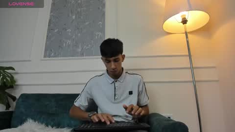 Snapshot of lucian_davi chatting on February 3, 2025, 12:14 pm Pirulo online show from February 3, 2025, 12:14 pm