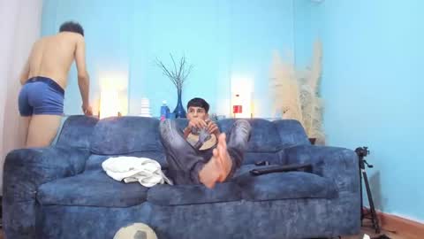 Snapshot of lucian_davi chatting on February 22, 2025, 10:29 am Pirulo online show from February 22, 2025, 10:29 am