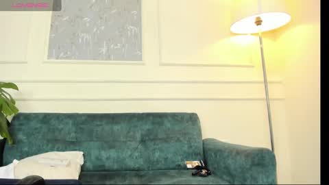 Snapshot of lucian_davi chatting on March 8, 2025, 3:39 am Pirulo online show from March 8, 2025, 3:39 am