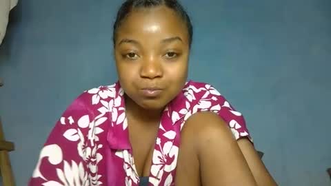 luciana012 online show from November 2, 2025, 3:25 pm