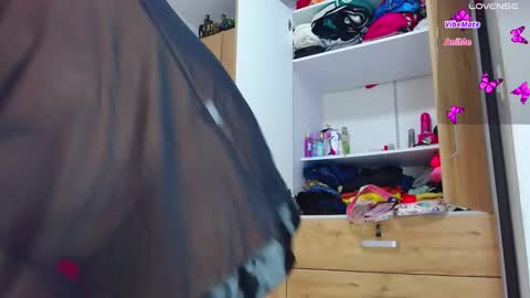 luciana0326 online show from January 16, 2026, 10:36 pm