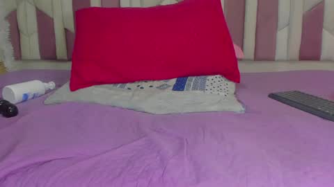 Snapshot of luciana_jam_ chatting on December 16, 2024, 6:21 am instagram luciana417 online show from December 16, 2024, 6:21 am