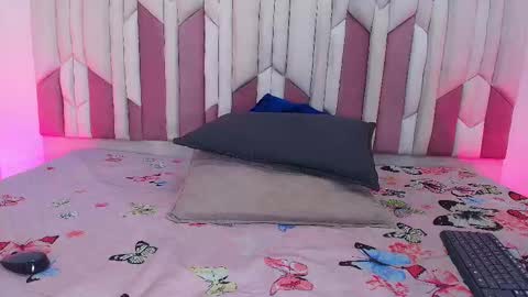 Snapshot of luciana_jam_ chatting on September 27, 2025, 3:22 am instagram luciana417  online show from September 27, 2025, 3:22 am