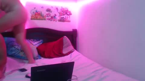 Snapshot of luciana_rober chatting on January 20, 2025, 5:37 am luciana_rober online show from January 20, 2025, 5:37 am