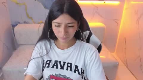 Lucy  online show from September 24, 2025, 1:36 pm