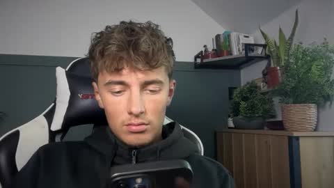 Lucian online show from September 21, 2025, 4:41 pm