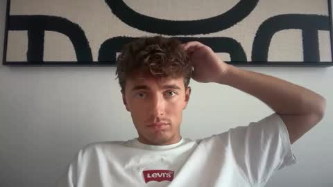 Lucian online show from October 10, 2025, 12:15 pm