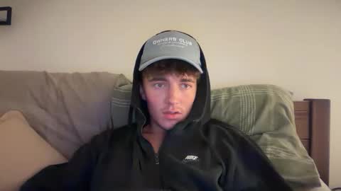 Lucian online show from November 3, 2025, 11:04 pm