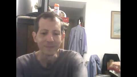 Snapshot of lucianoaxel chatting on December 29, 2024, 9:20 pm Luciano online show from December 29, 2024, 9:20 pm