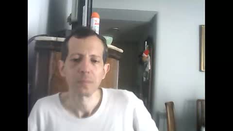 Snapshot of lucianoaxel chatting on January 1, 2025, 4:29 pm Luciano online show from January 1, 2025, 4:29 pm