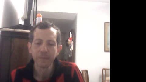 Snapshot of lucianoaxel chatting on January 1, 2025, 8:26 pm Luciano online show from January 1, 2025, 8:26 pm