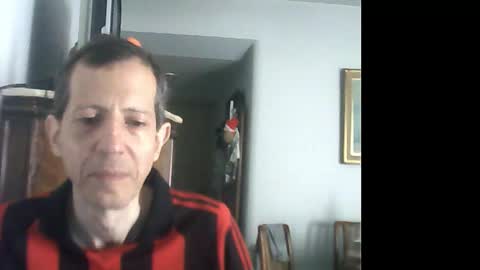 Snapshot of lucianoaxel chatting on January 4, 2025, 1:53 pm Luciano online show from January 4, 2025, 1:53 pm